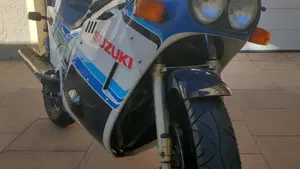 Suzuki   (5)