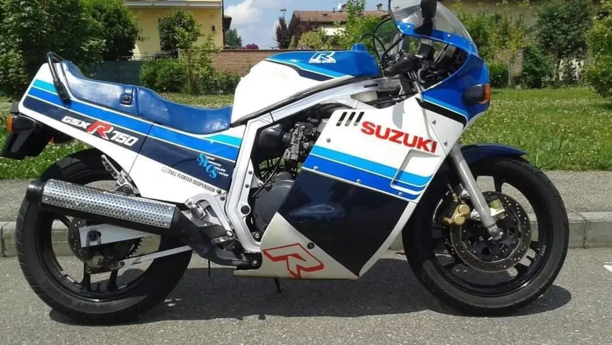 Suzuki   (9)