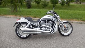 Harley-Davidson 1130 V-Rod (2002 - 05) - VRSCA 