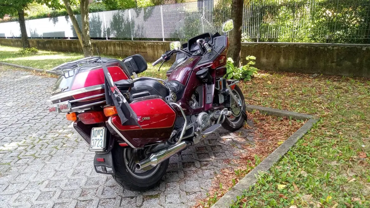 Yamaha   (12)