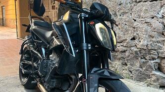 KTM 790 Duke L (2023 - 24) usata