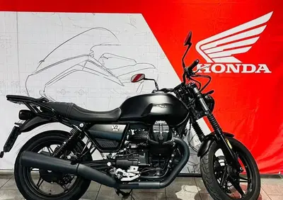 Moto Guzzi V7 Stone Centenario (2021 - 22) - Annuncio 9640351