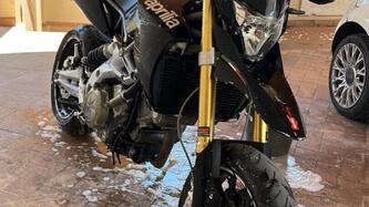 Aprilia Dorsoduro 750 Factory (2010 - 13) usata