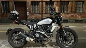 Ducati Scrambler 800 Icon (2023 - 24) 