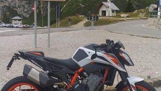 KTM 890 Duke R (2020) usata
