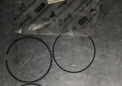 FASCE ELASTICHE PER APRILIA SXV E RXV 450. CODICE - Annuncio 9645387