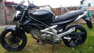 Suzuki Gladius 650 SFV (2009 - 15) 