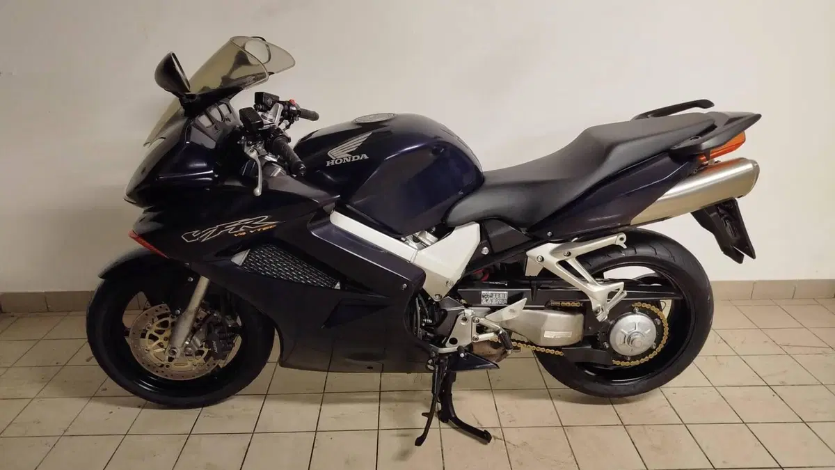 Honda   (2)