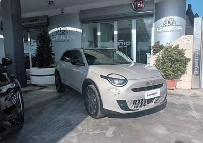 Fiat 600 1.2 hybrid La Prima 110cv auto usata