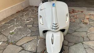 Vespa GTS 300 Super Hpe (2021 - 22) 