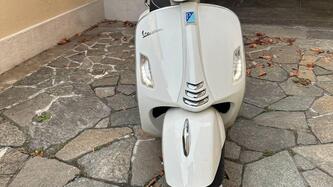 Vespa GTS 300 Super Hpe (2021 - 22) usata