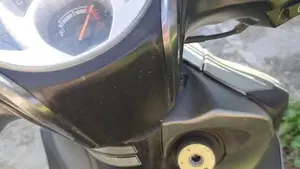 Kymco People 125i One (2016 - 20)  (6)
