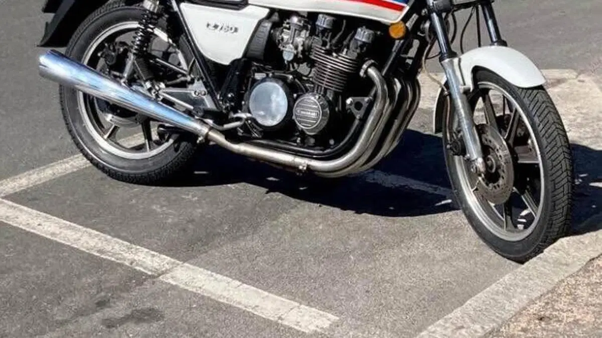Kawasaki   (3)