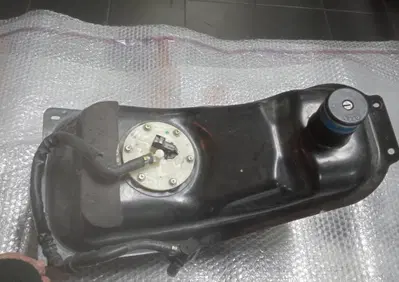 Serbatoio Kymco Downtown 125 - Annuncio 9648695