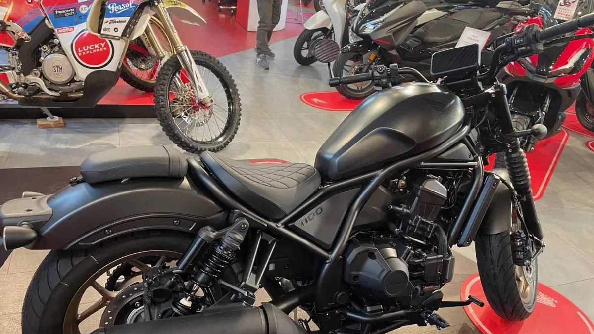 Honda CMX 1100 Rebel + Special Edition DCT (2025 - 26)  (3)