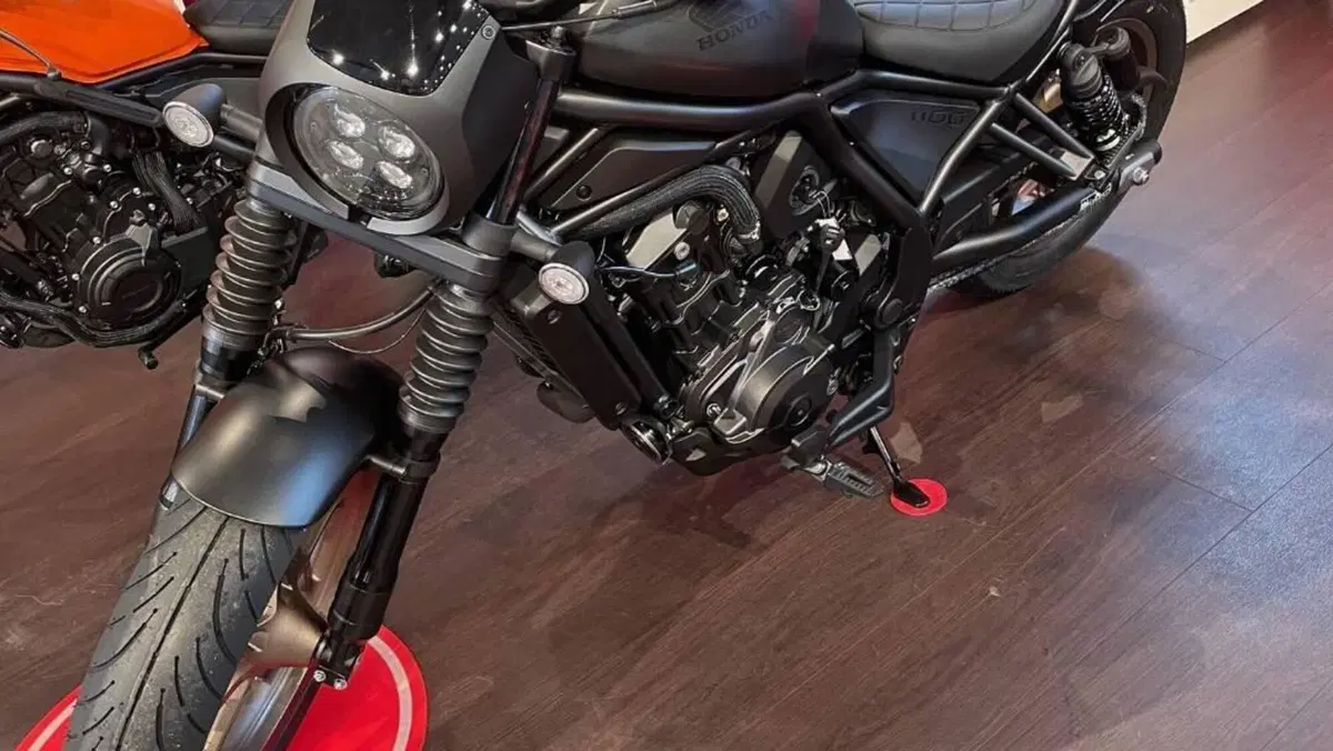 Honda CMX 1100 Rebel + Special Edition DCT (2025 - 26)  (2)