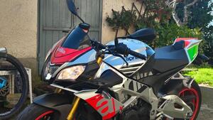 Aprilia Tuono V4 Factory (2017 - 18) 