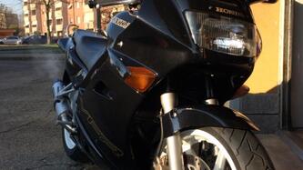 Honda VFR 750 F (1994 - 97) usata