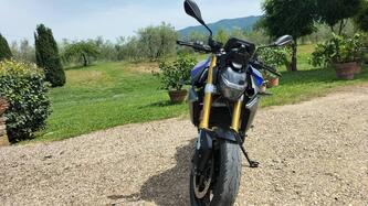 Bmw F 900 R (2021 - 24) usata
