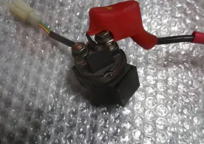 Relè accensione solenoide Kymco Downtown - Annuncio 9650464