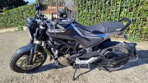 Husqvarna Svartpilen 125 (2021 - 23)  (2)