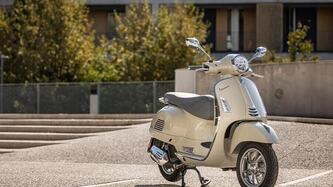 Vespa GTS 300 Hpe (2021 - 22) usata