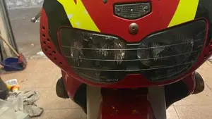 Honda CBR 900 RR (1996 - 97)  (2)