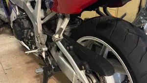 Honda CBR 900 RR (1996 - 97)  (6)