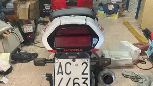 Honda CBR 900 RR (1996 - 97)  (10)