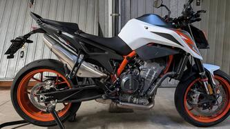 KTM 890 Duke R (2020) usata