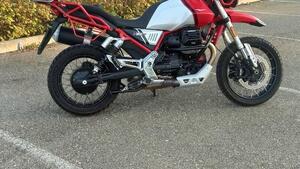 Moto Guzzi V85 TT Evocative Graphics (2021 - 23) 