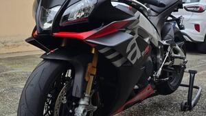 Aprilia RSV4 1100 Factory (2020) 