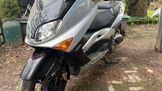Yamaha T-Max 500 (2001 - 03) usata