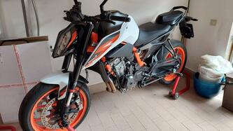 KTM 890 Duke R (2020) usata