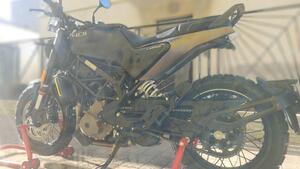 Husqvarna Svartpilen 401 (2021 - 23) 