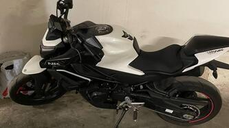 CFMOTO 450NK (2023 - 25) usata