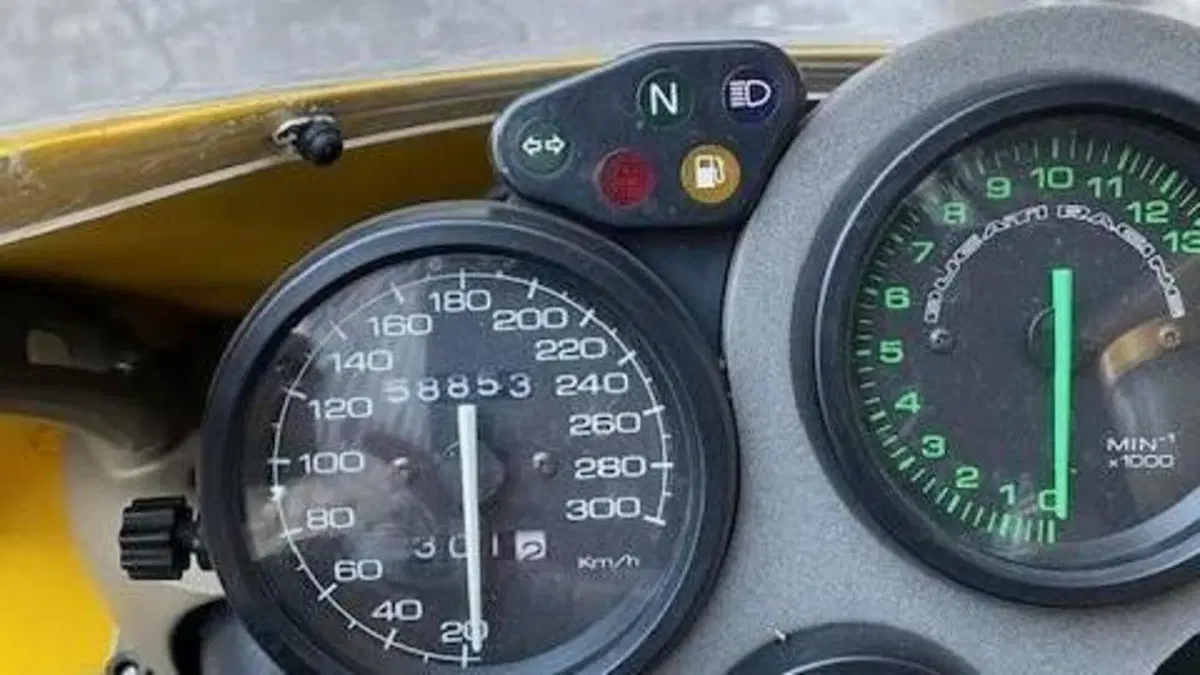 Ducati 996 Biposto (1998 - 01)  (2)