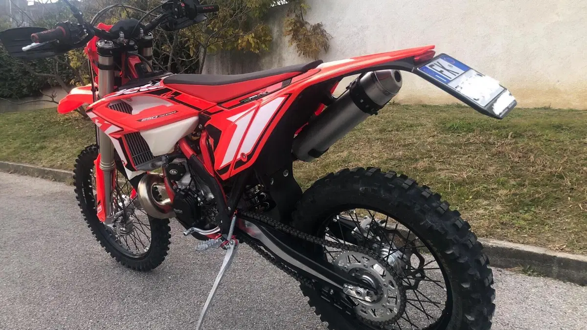 Betamotor RR 250 2T Enduro (2024)  (2)