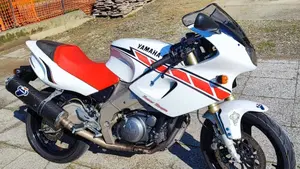 Yamaha SZR 660 Super Single (1995 - 97) 