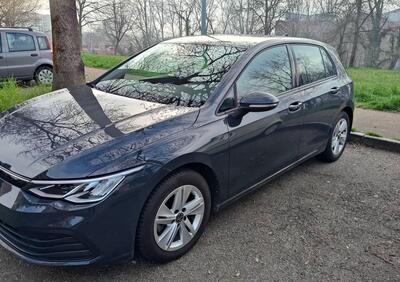 Volkswagen Golf 1.0 eTSI EVO DSG Life usata