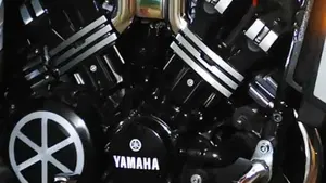 Yamaha V-Max 1200  (3)