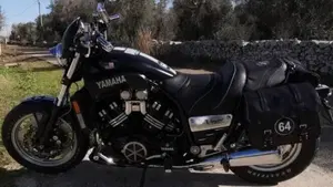 Yamaha V-Max 1200  (5)