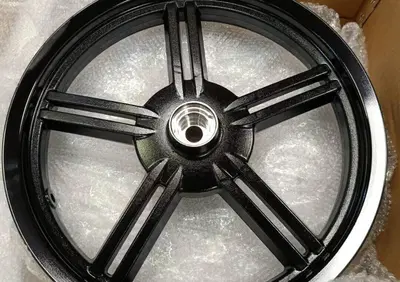 Cerchio ruota anteriore Kymco Agility 125 R16+ - Annuncio 9656446