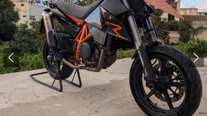 KTM 690 Supermoto 
