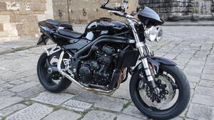 Triumph Speed Triple 955 (2002 - 04) 