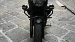 Moto Guzzi V7 Stone (2021 - 24) 