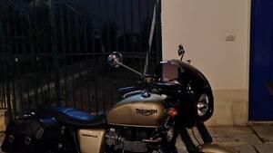 Triumph Bonneville SE (2009 - 13) 
