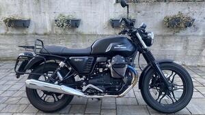 Moto Guzzi V7 II Stone (2015 - 17) 
