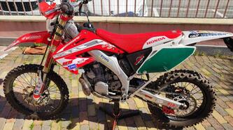 HM CRE 250 (2000 - 01)  usata