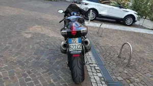 Aprilia RSV 1000 R Factory (2006 - 09)  (6)